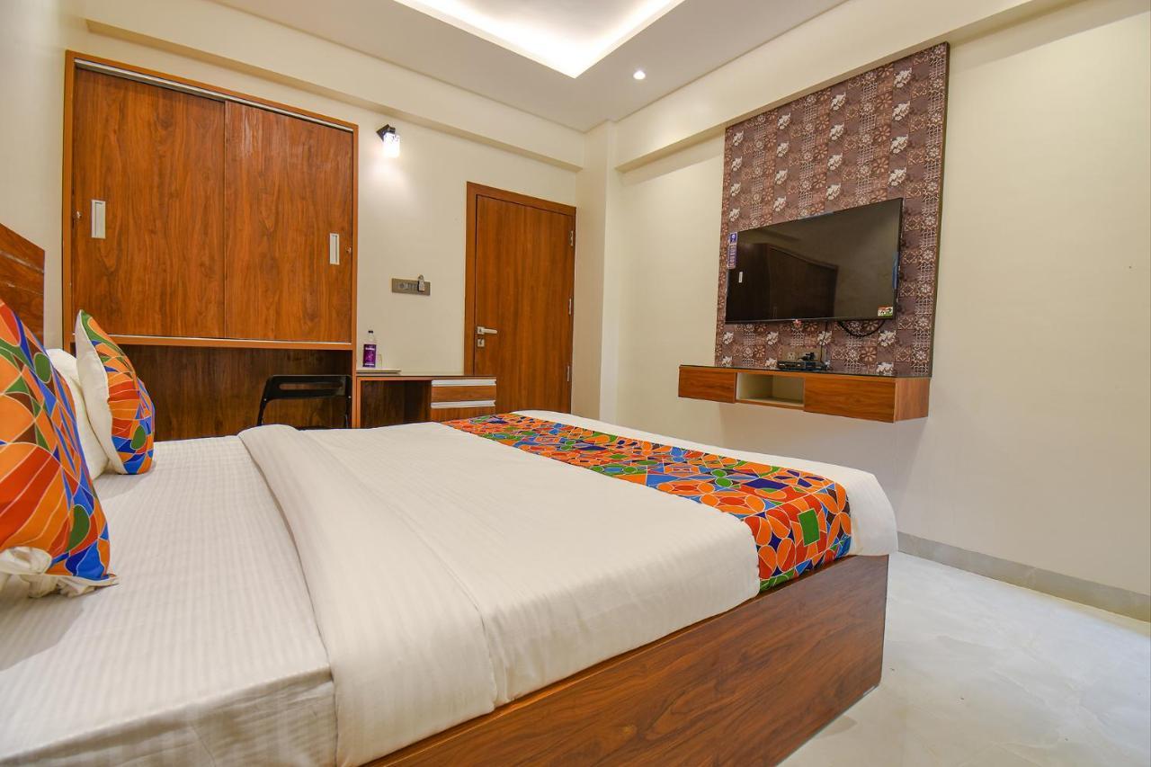 Fabhotel Gaurav Galaxy Pune Exteriör bild